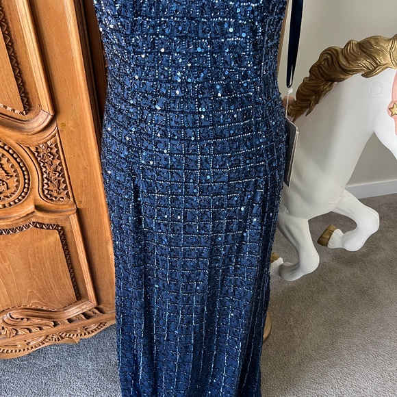 NWT Mac Duggal [ 6 ] 23018 Embellished Halter Neck Keyhole Gown Mid Blue #Q1151 - Picture 6 of 12